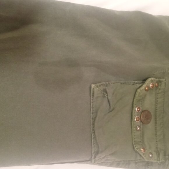 Robin's Jean Embellished Military Cargo Style pants - Picture 16 of 16